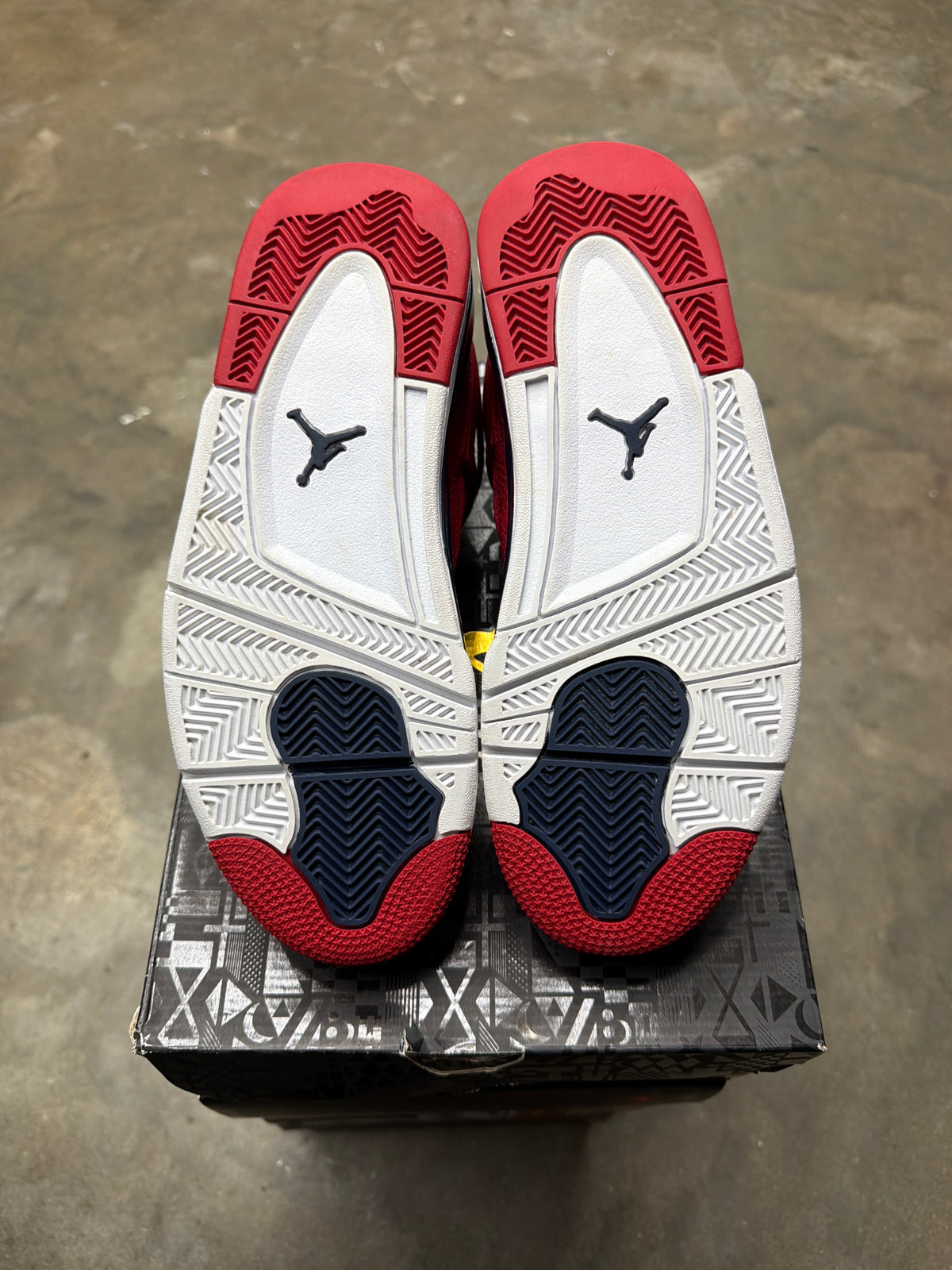 Air Jordan 4 FIBA Red/Blue - Men Size 8.5