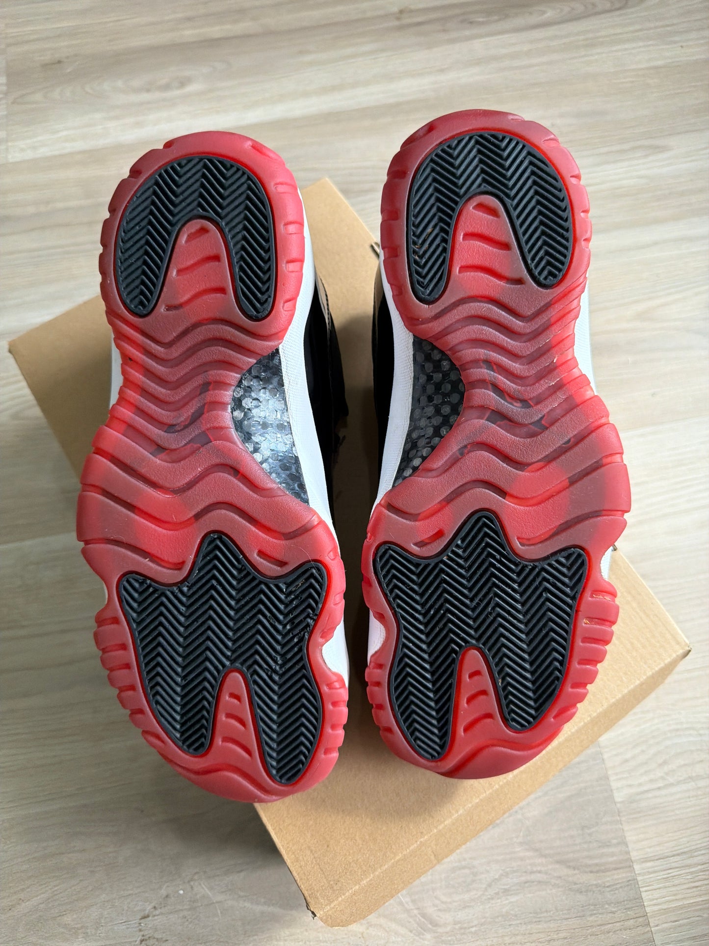(9.5m) Jordan 11 Low Bread