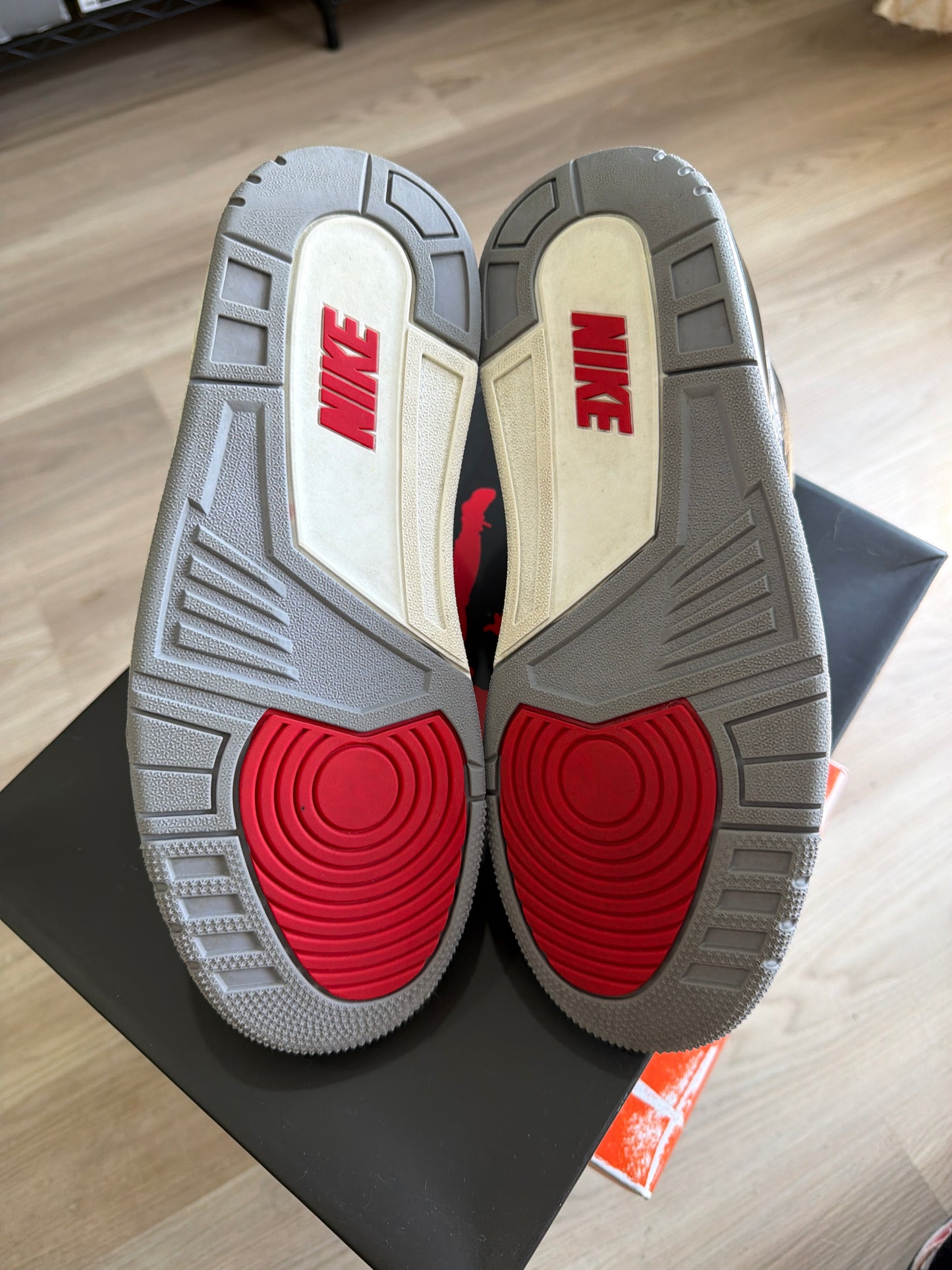 (8.5m) Jordan 3 Black Cement