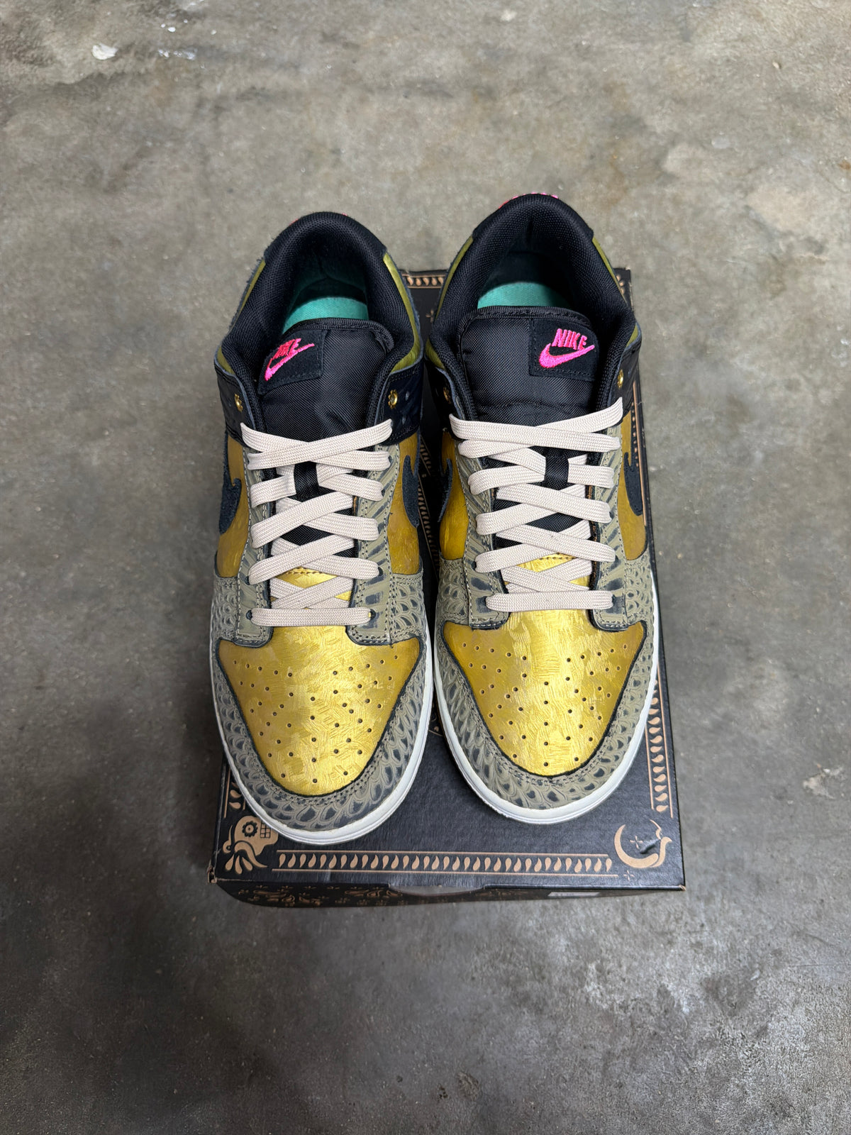 Nike Dunk Low Dia De Muertos - Women Size 9.5