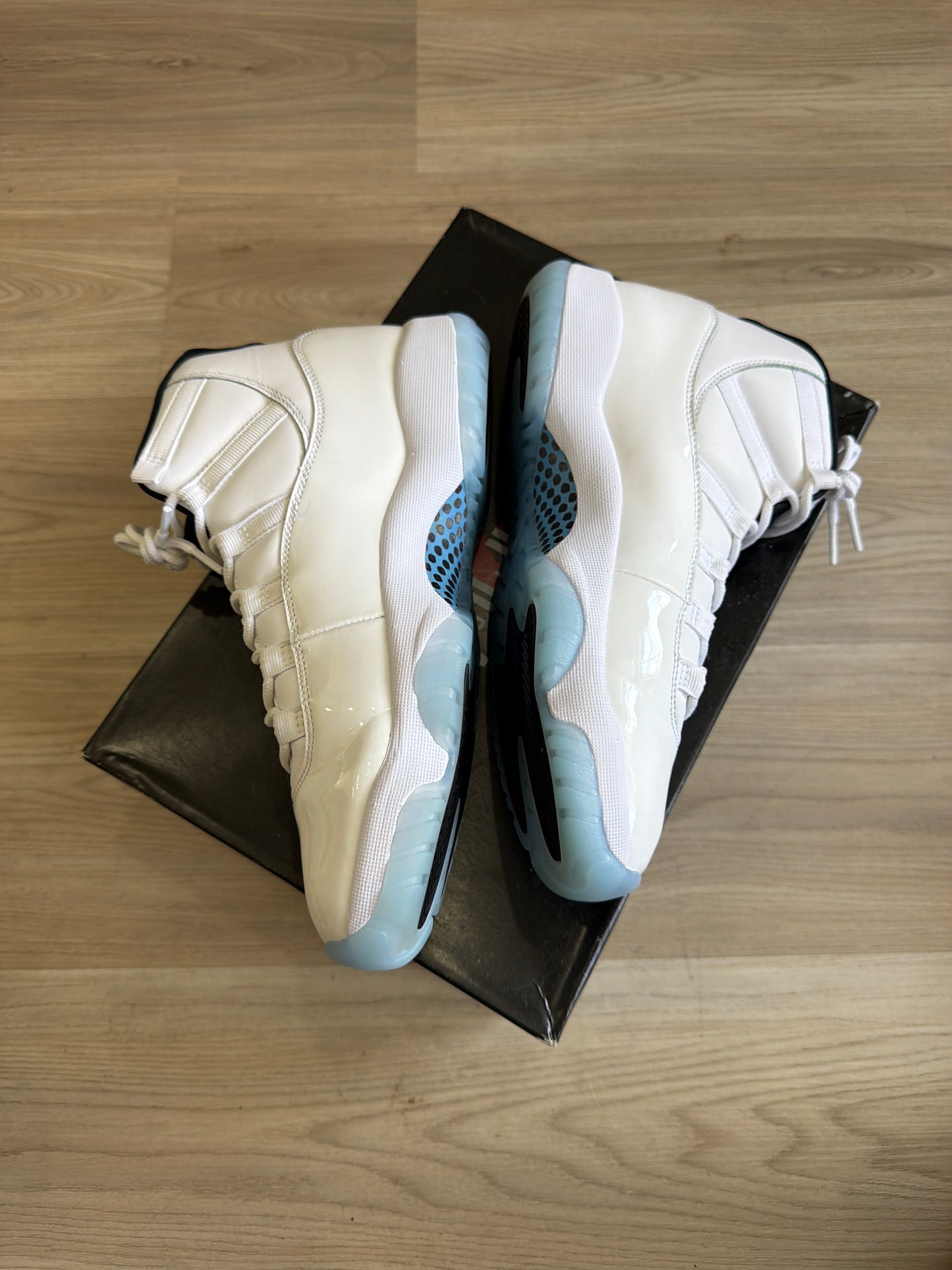 (8m) Jordan 11 Legend Blue