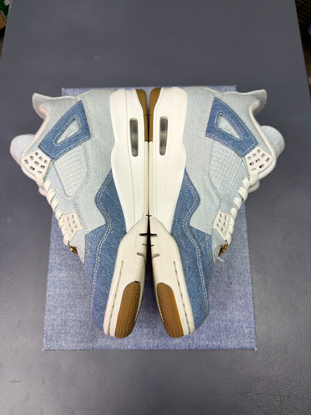 Jordan 4 Retro Denim Worn Blue - Men Size 8.5