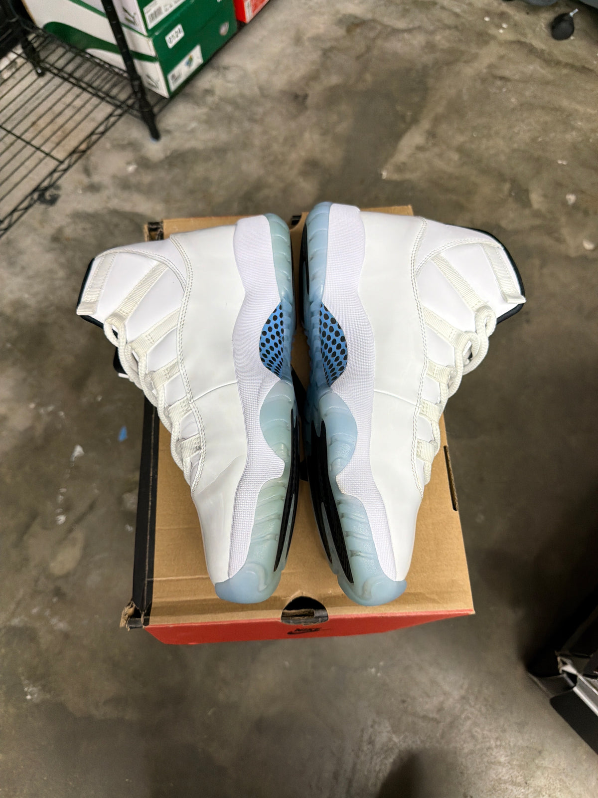 Jordan 11 High Retro Legend Blue - Mens Size 9