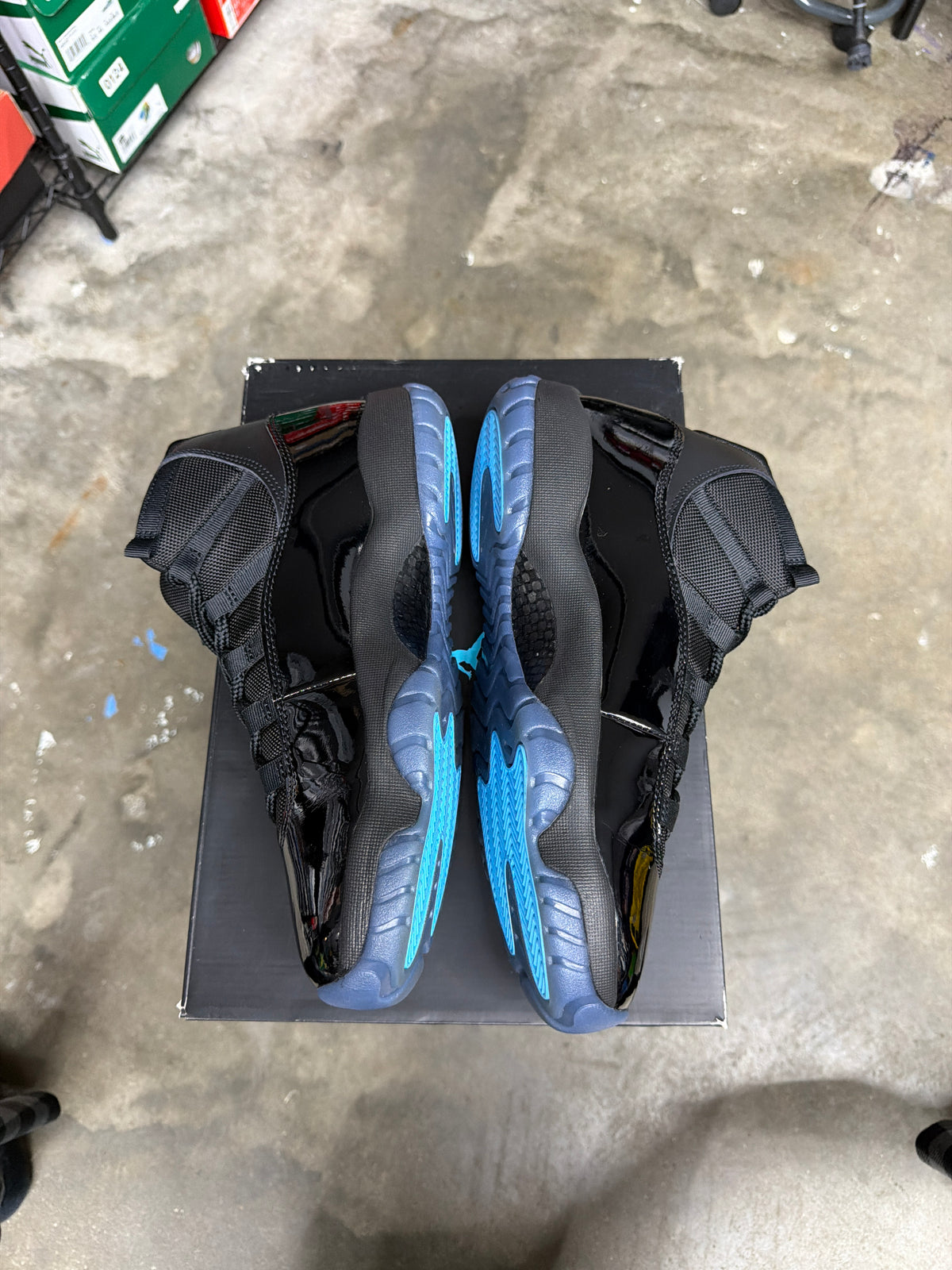 Jordan 11 High Retro Gamma - Mens Size 9.5
