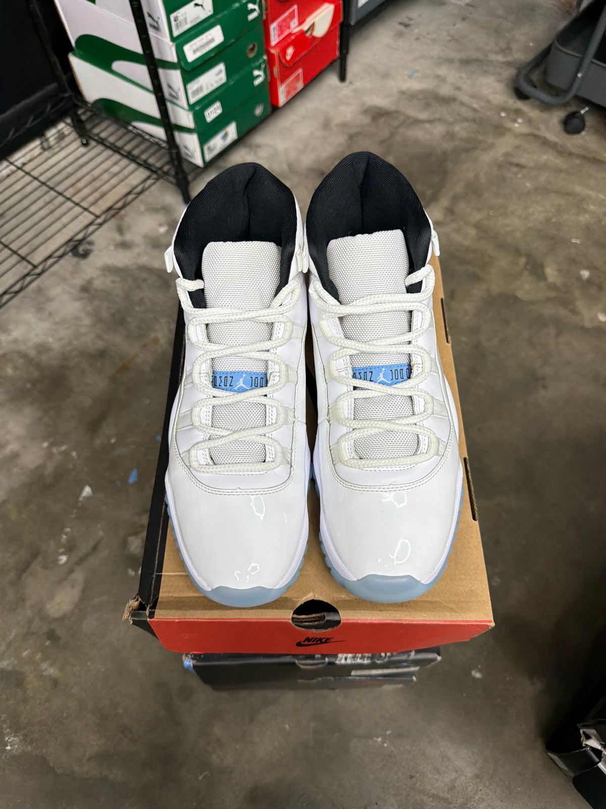 Jordan 11 High Retro Legend Blue - Mens Size 9