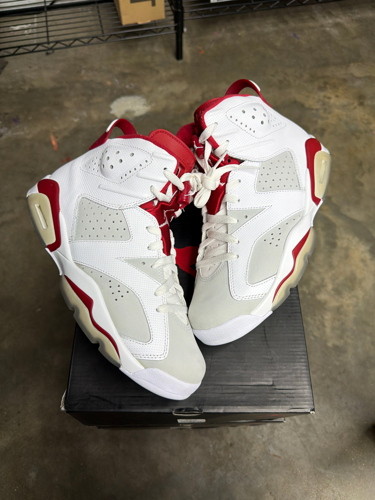 Air Jordan 6 Retro Alternate Hare Gray/Red - Mens Size 8.5