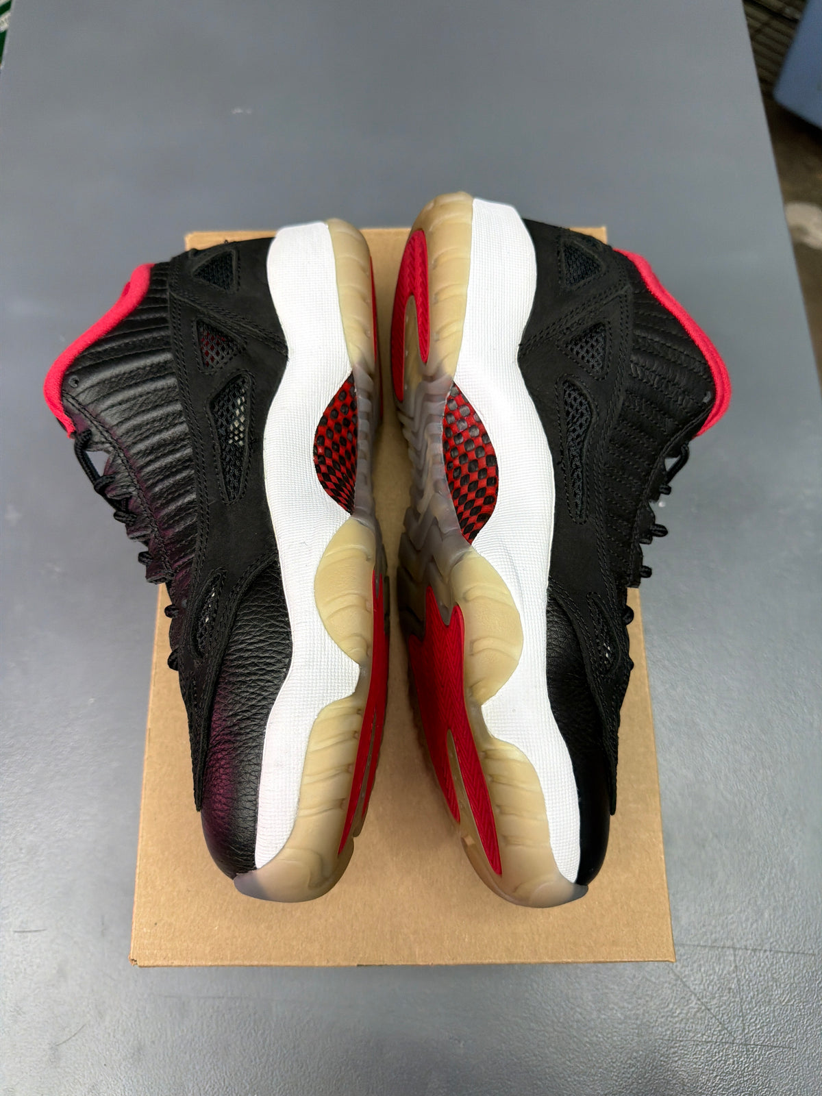 Jordan 11 Low Retro IE Bread - Men Size 8.5