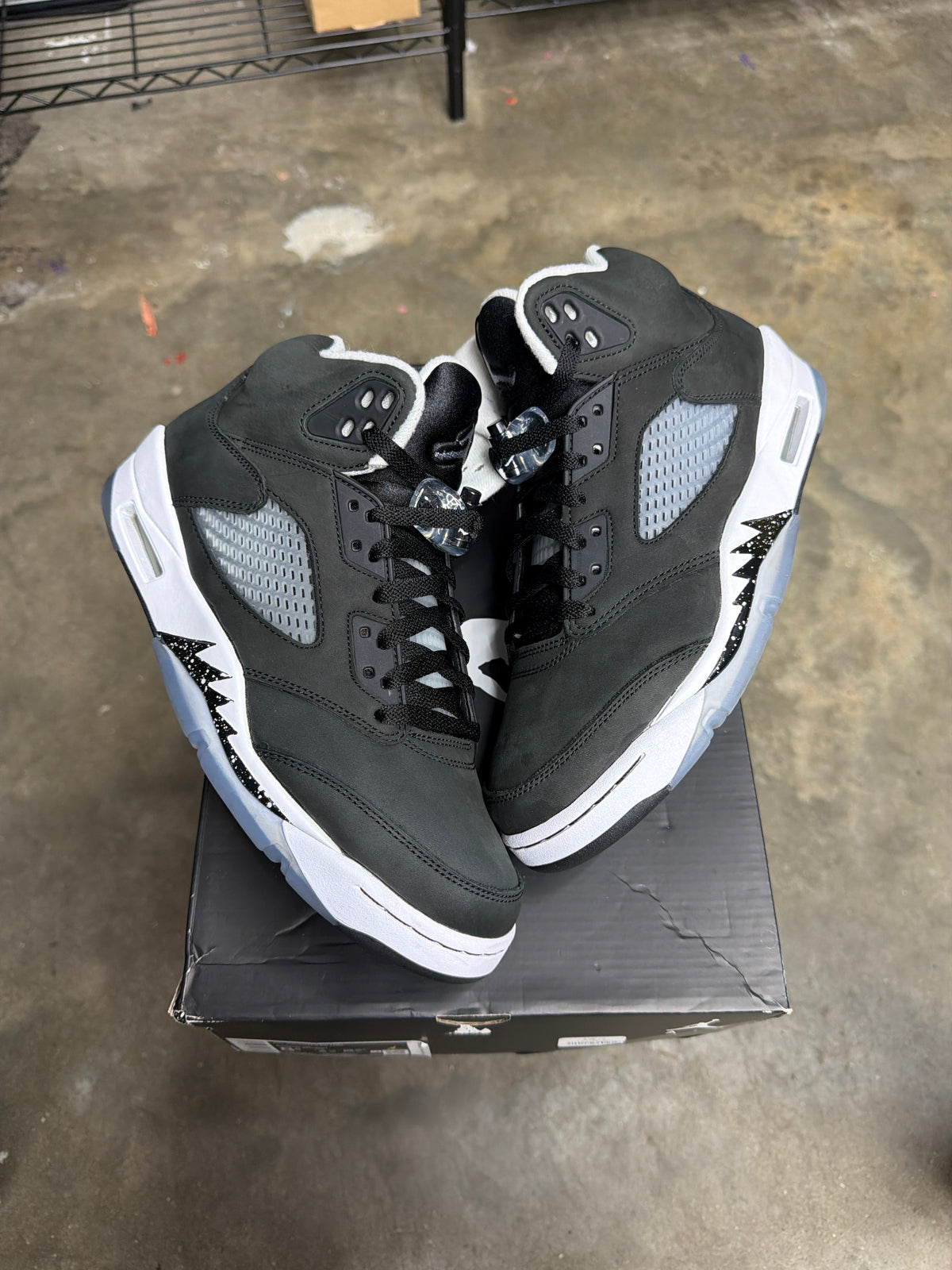Air Jordan 5 Retro Oreo Black/White - Mens Size 8.5