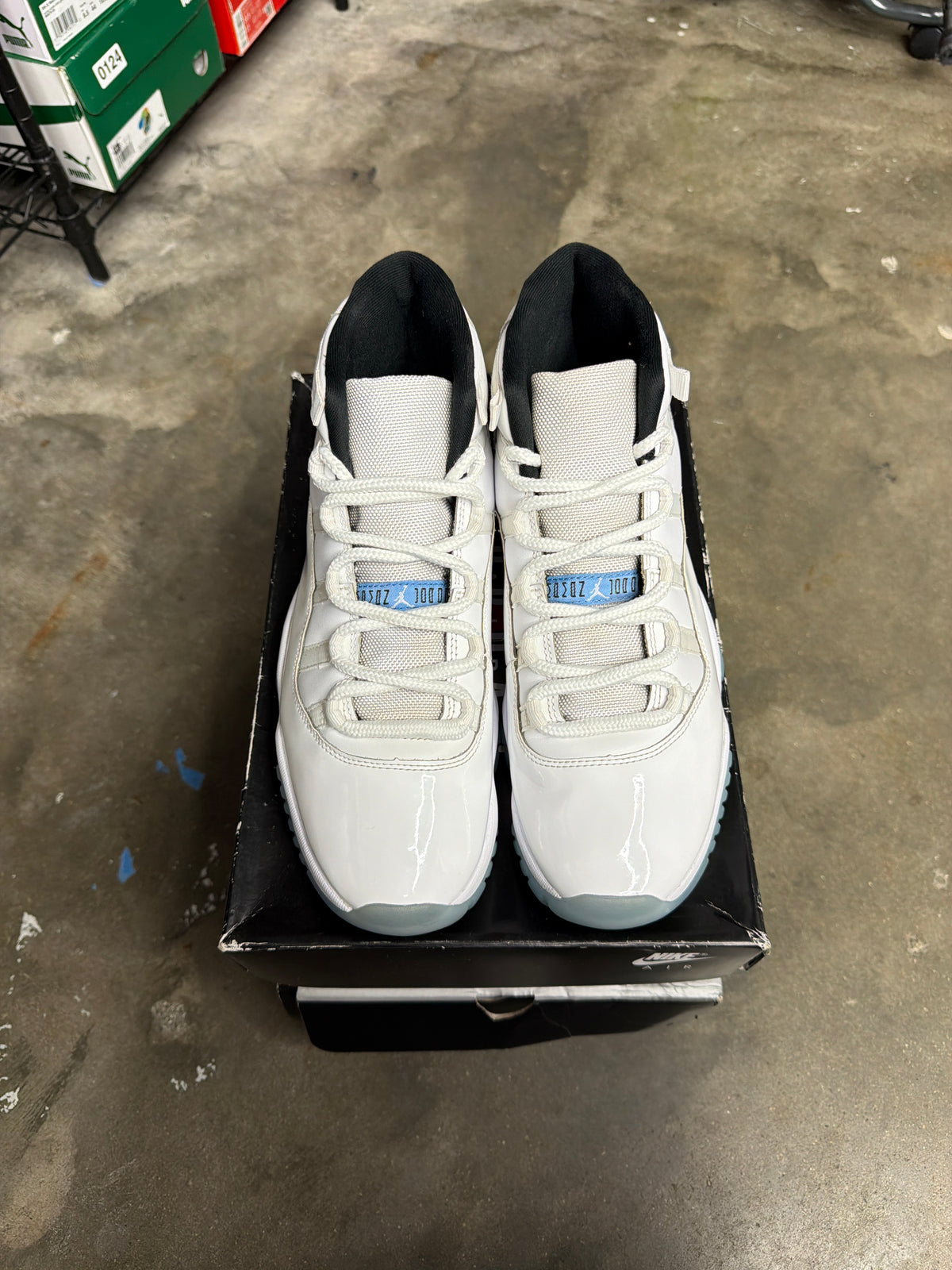 Jordan 11 High Retro Legend Blue - Mens Size 9