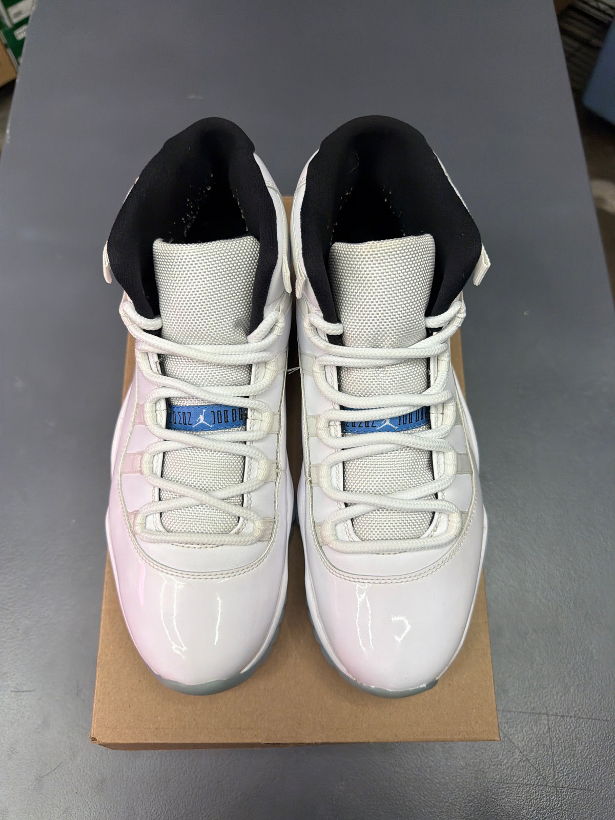 Jordan 11 Retro Legend Blue 2014 - Men Size 9.5
