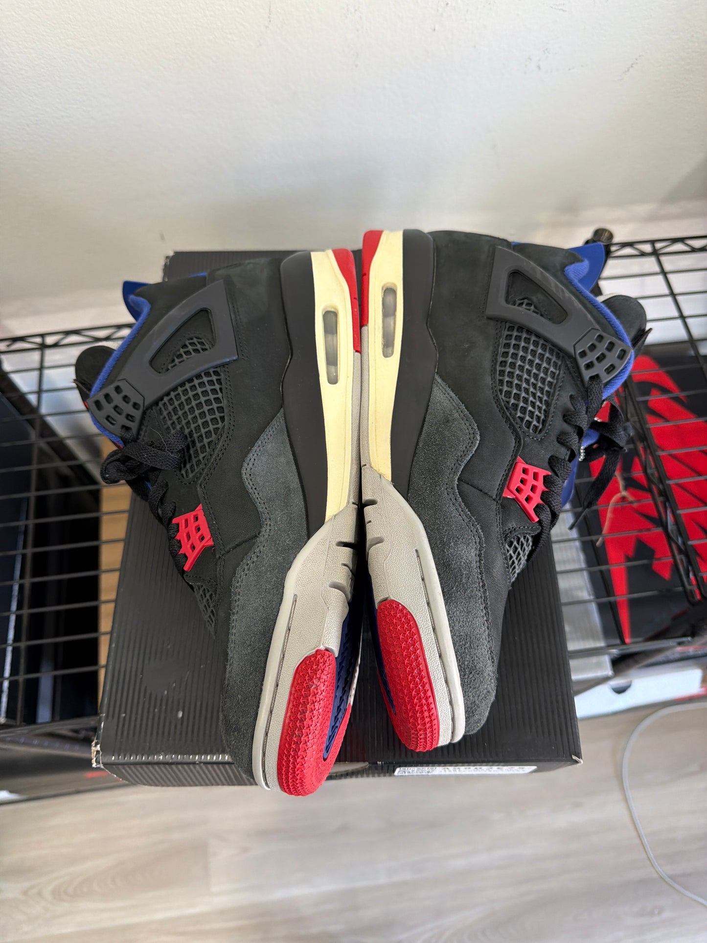 (11m) Jordan 4 Rare Air