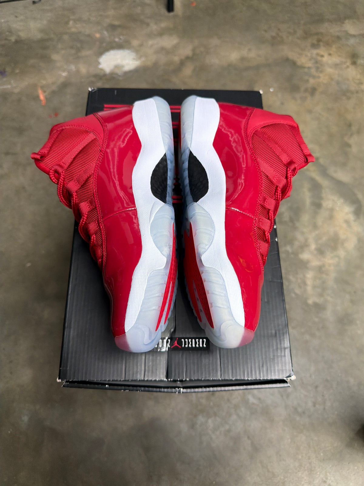 Air Jordan 11 High Retro Win Like 96 Red - Mens Size 8.5