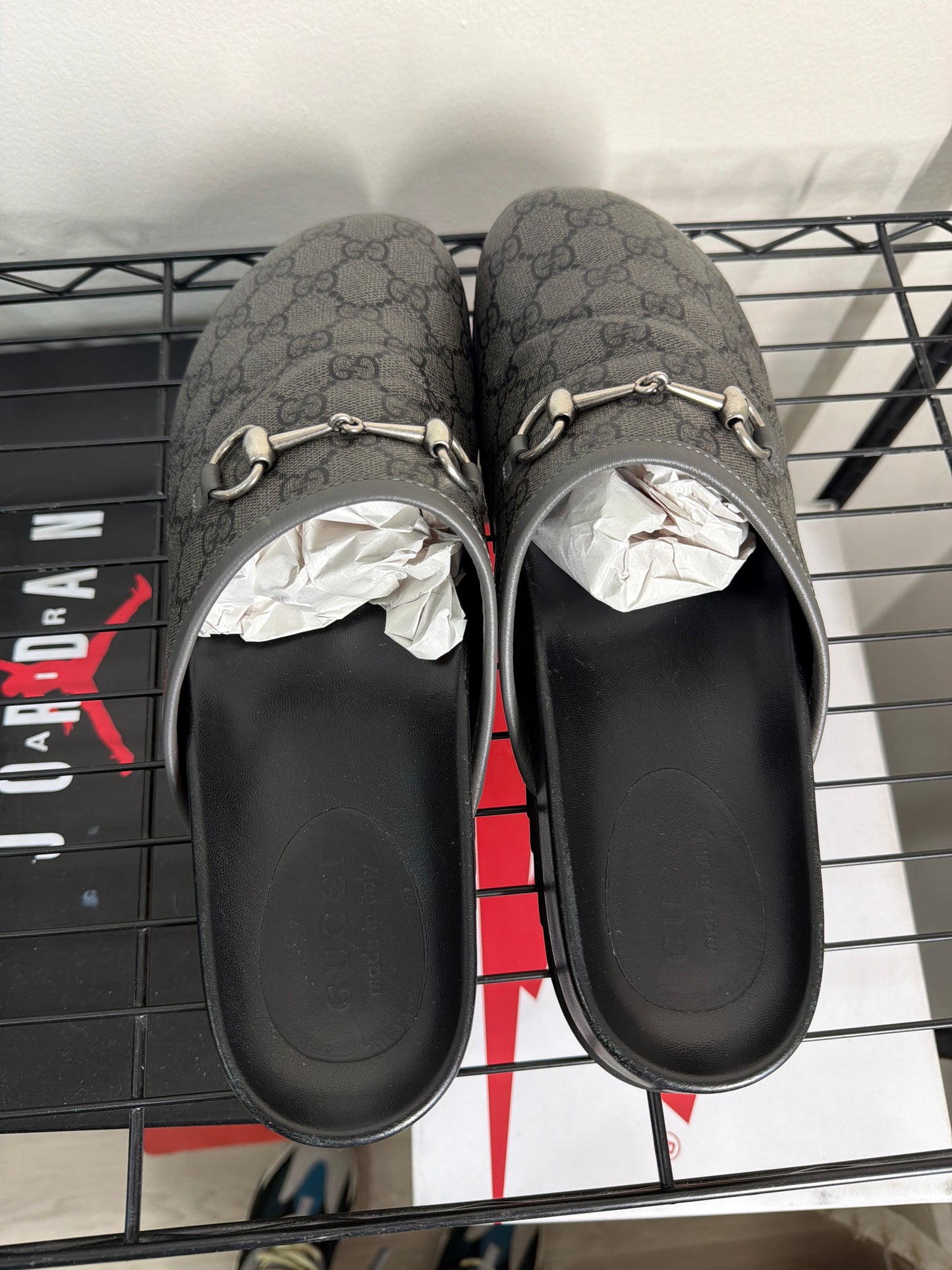 (10m) Gucci Slip Ons
