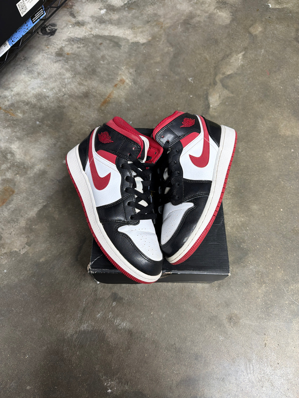 Jordan 1 Mid Gym Red - Gs Size 4.5y