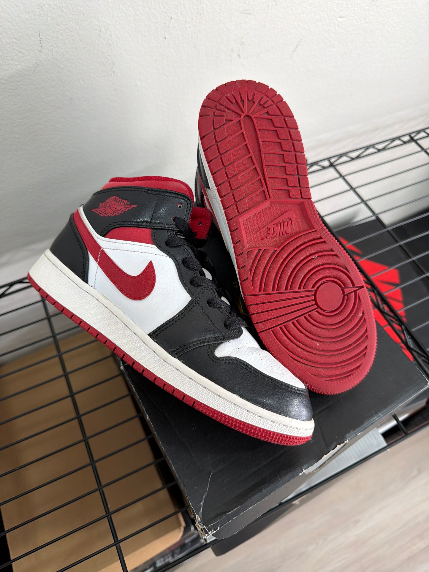 (4.5m) Jordan 1 Mid Gym Red GS
