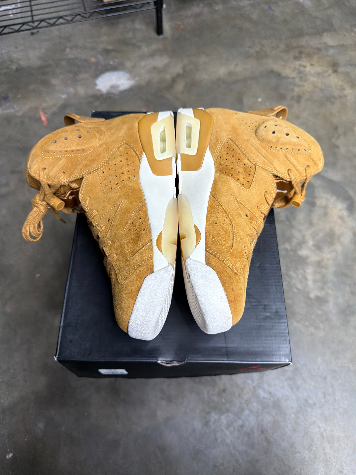 Air Jordan 6 Retro Wheat - Mens Size 8.5