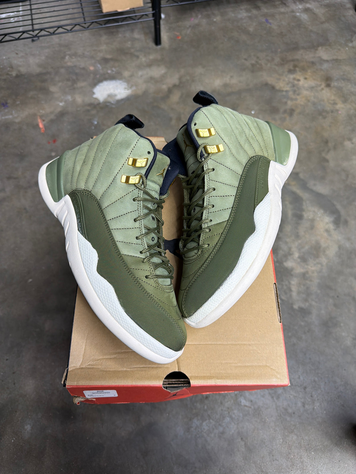 Air Jordan 12 Retro Chris Paul Class Of 2003 Olive Green - Men Size 8.5