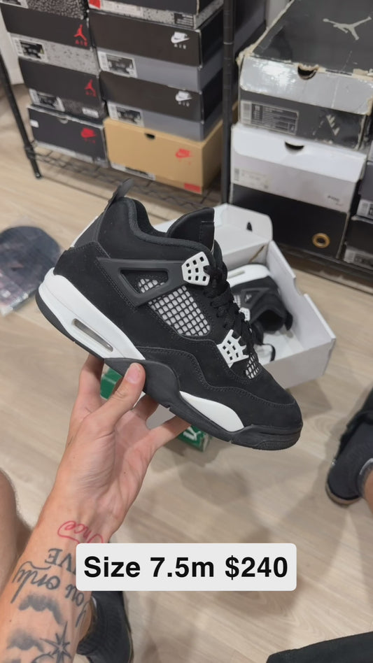 (7.5m) Jordan 4 White Thunder