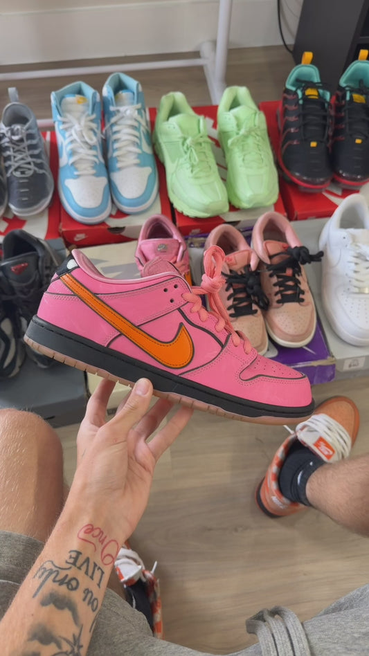 (10m) Nike Dunk SB The Powerpuff Girls Blossom